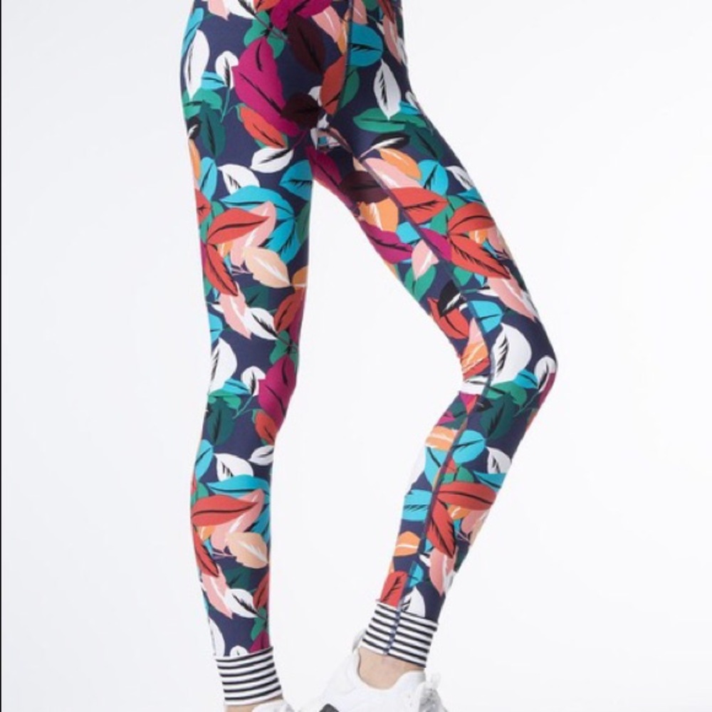 Adventure Time Yoga Pant THE UPSIDE XS Carbon38